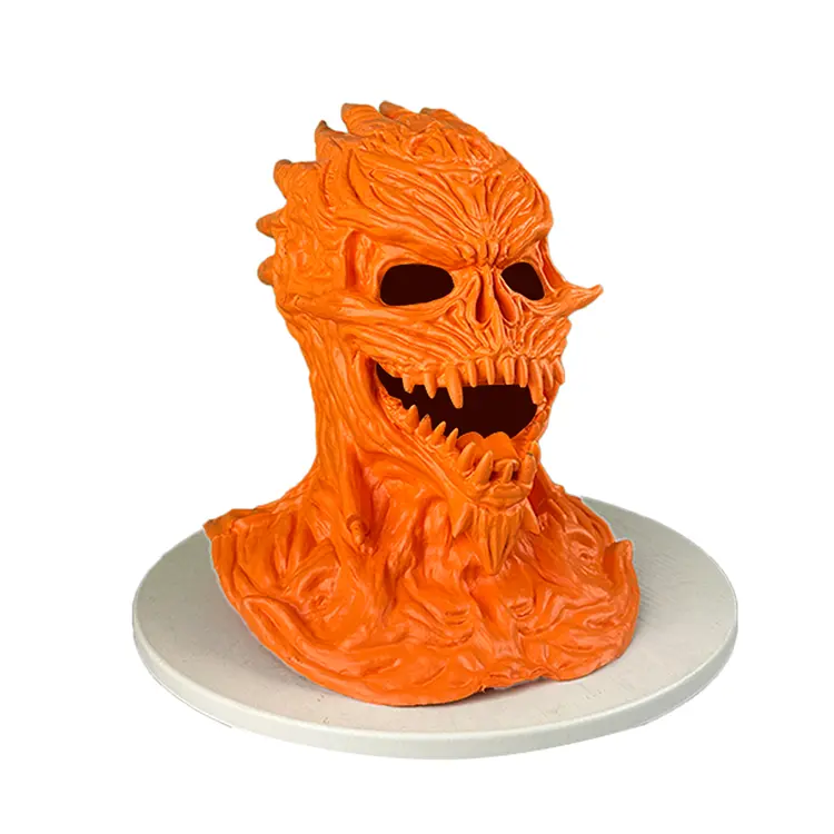 EVA Demon Mask: Halloween-eko buru gogokoen atzean dagoen sekretua